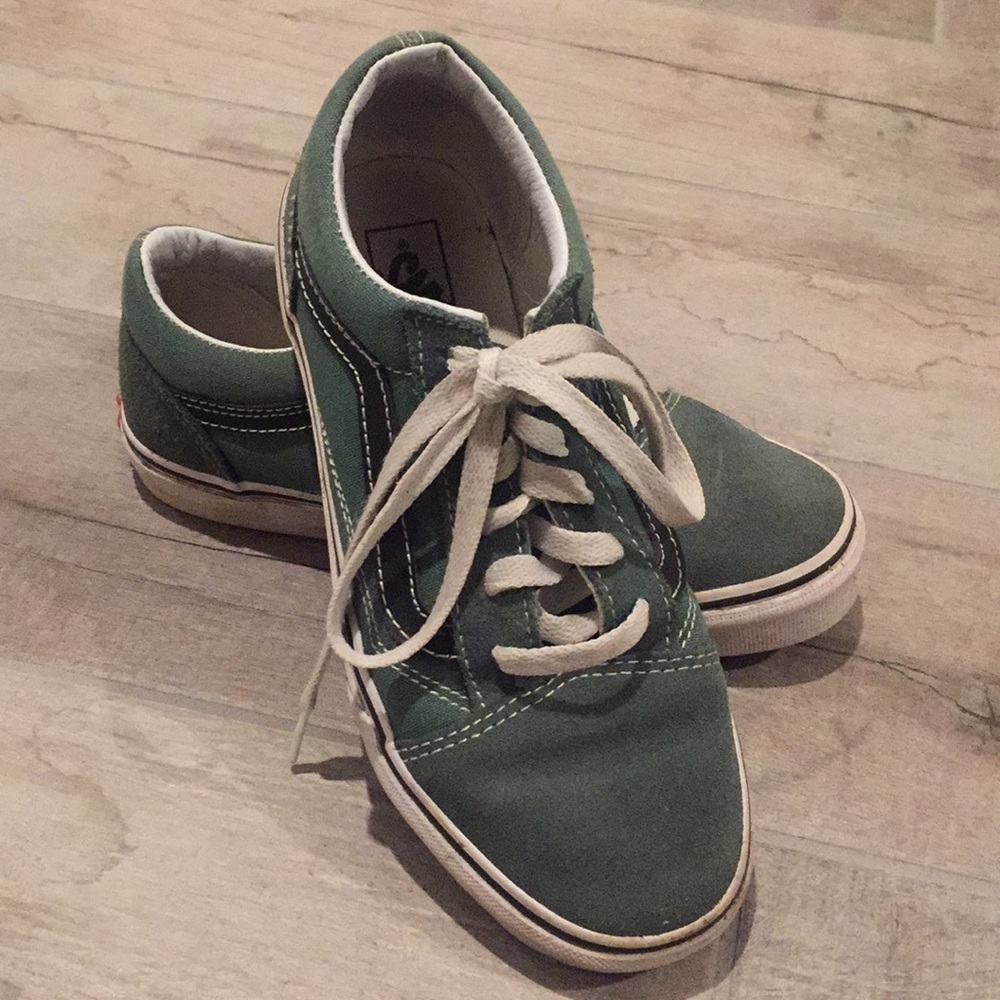 Boys vans size 2 1/2 green with black